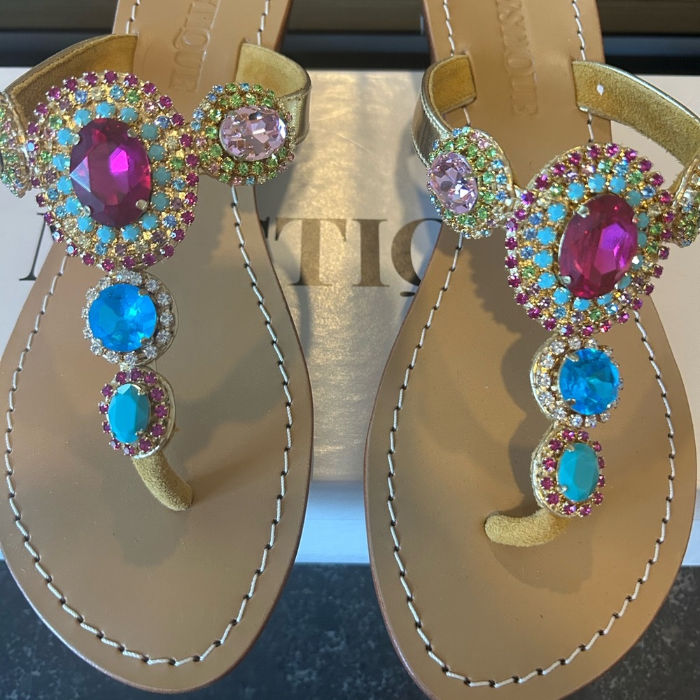 Mystique NIB sz 8  Elegant Jewel-Embellished Sandals